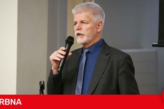 Osmapadesátiletý muž z Prostějovska vyhrožoval prezidentovi na internetu. Policie ho už zatkla